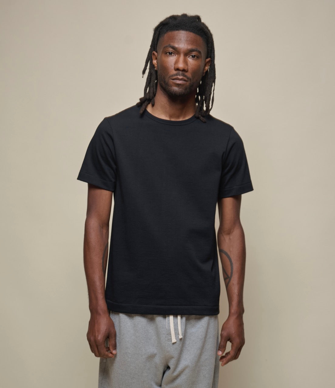 Merz B. Schwanen 215 2-Thread Organic Cotton Crew Neck Tee Deep Black