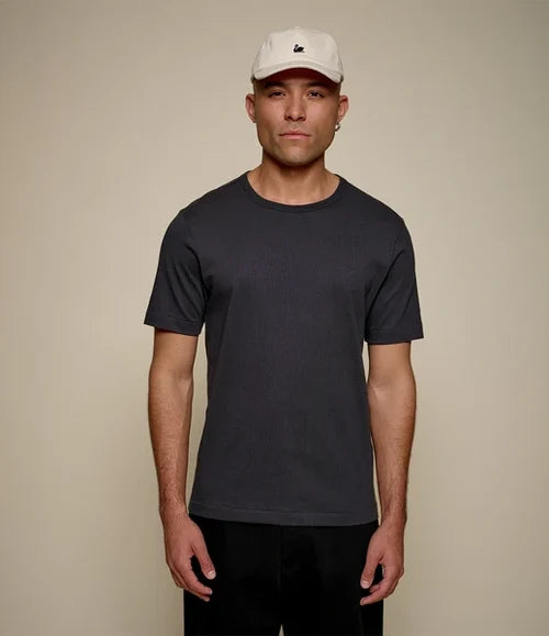 Merz B. Schwanen 2M15 Vintage Machine Refined Classic Fit T-Shirt Deep Black
