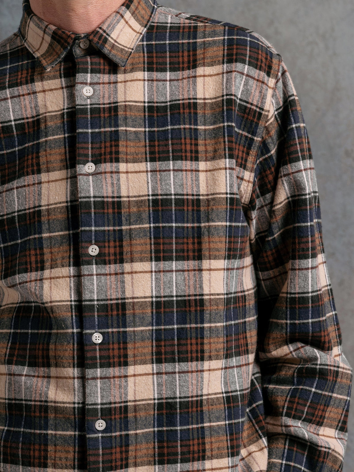Kestin Dirleton Shirt in Navy Check Heavy Flannel