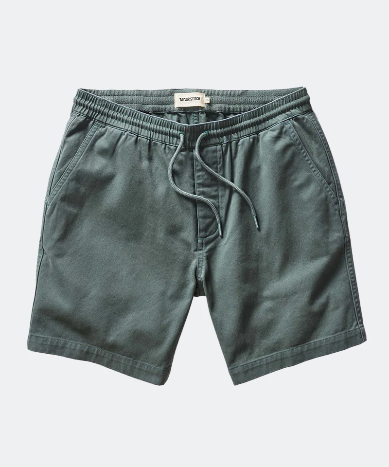 Taylor Stitch The Apres Short in Organic Deep Sea Foundation Twill
