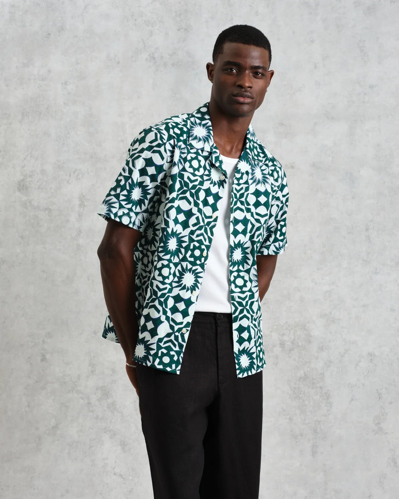 Wax London Didcot Short Sleeve Green And White Geometric Cotton