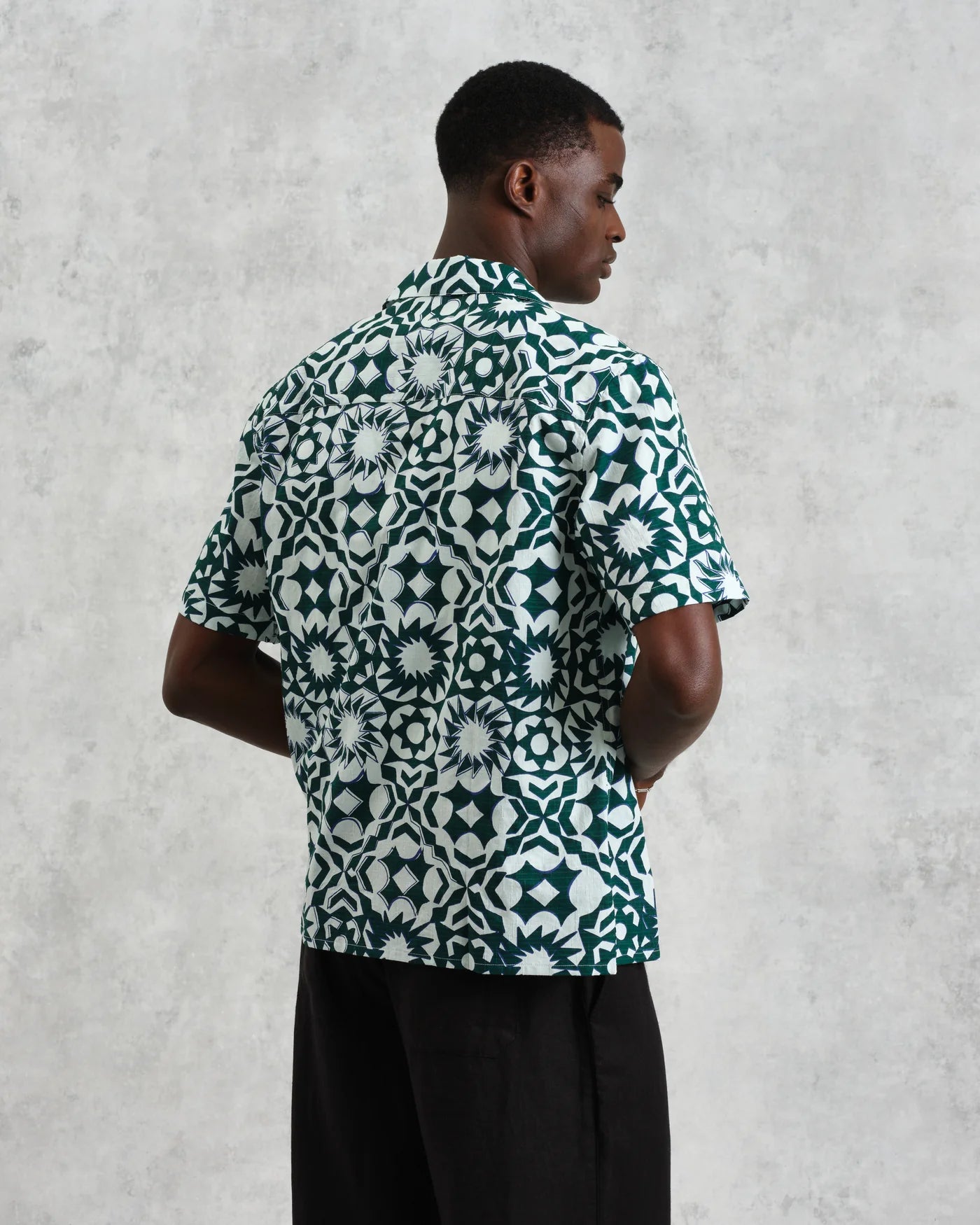 Wax London Didcot Short Sleeve Green And White Geometric Cotton