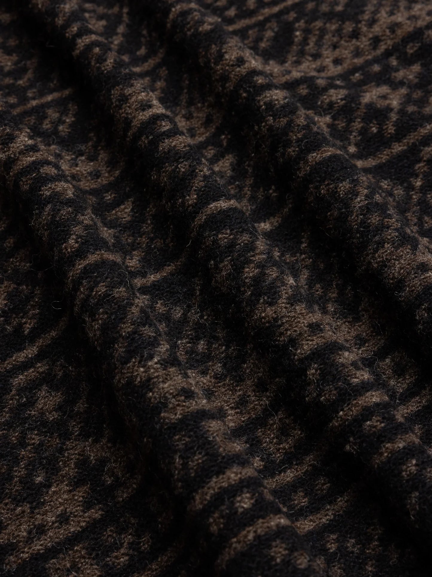 Kestin Neist Cardigan in Neist Cardigan in Peat / Black Knitted Fairisle