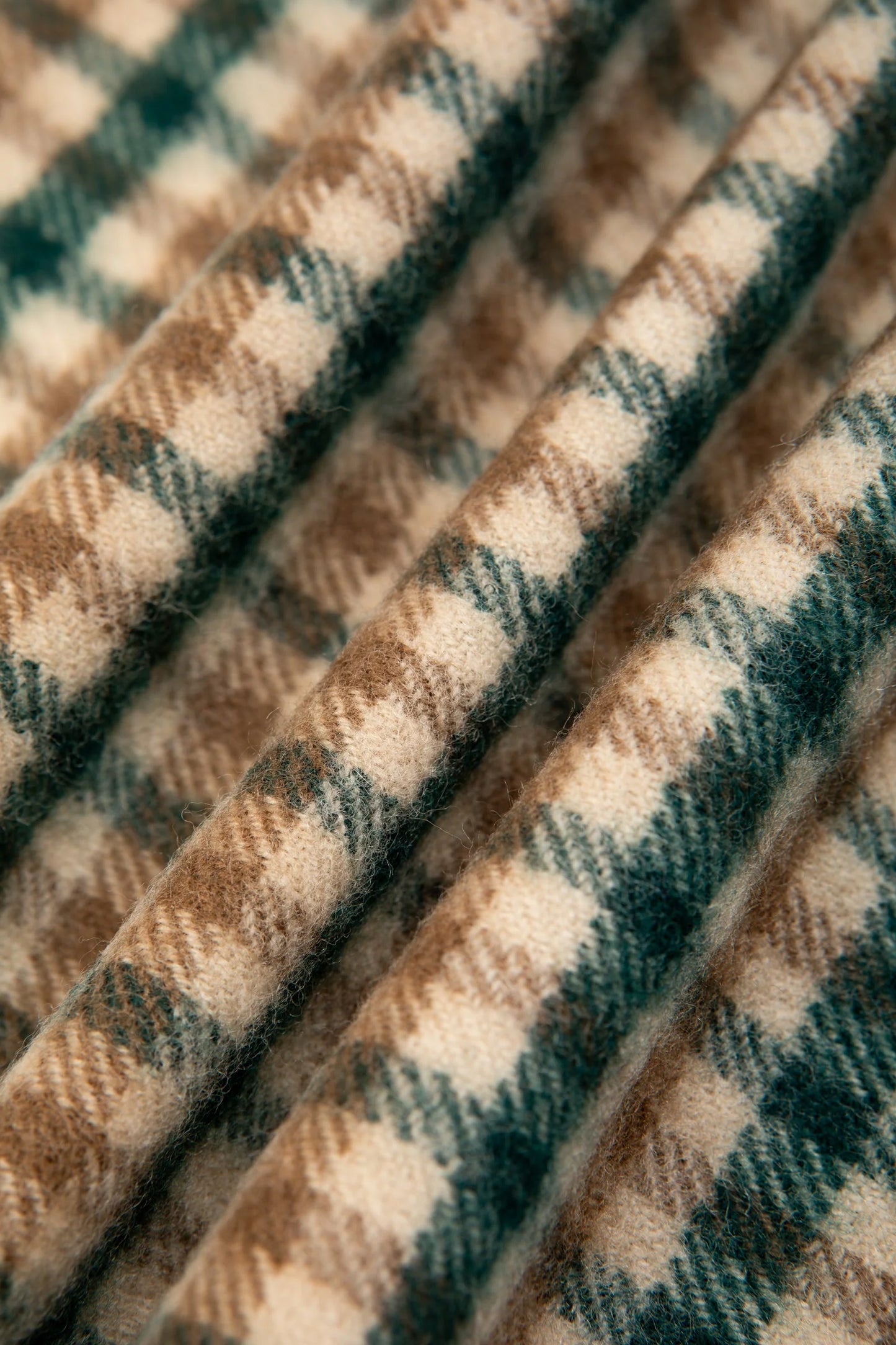 Kestin Selkirk Scarf in Pine / Tan Check Lambswool
