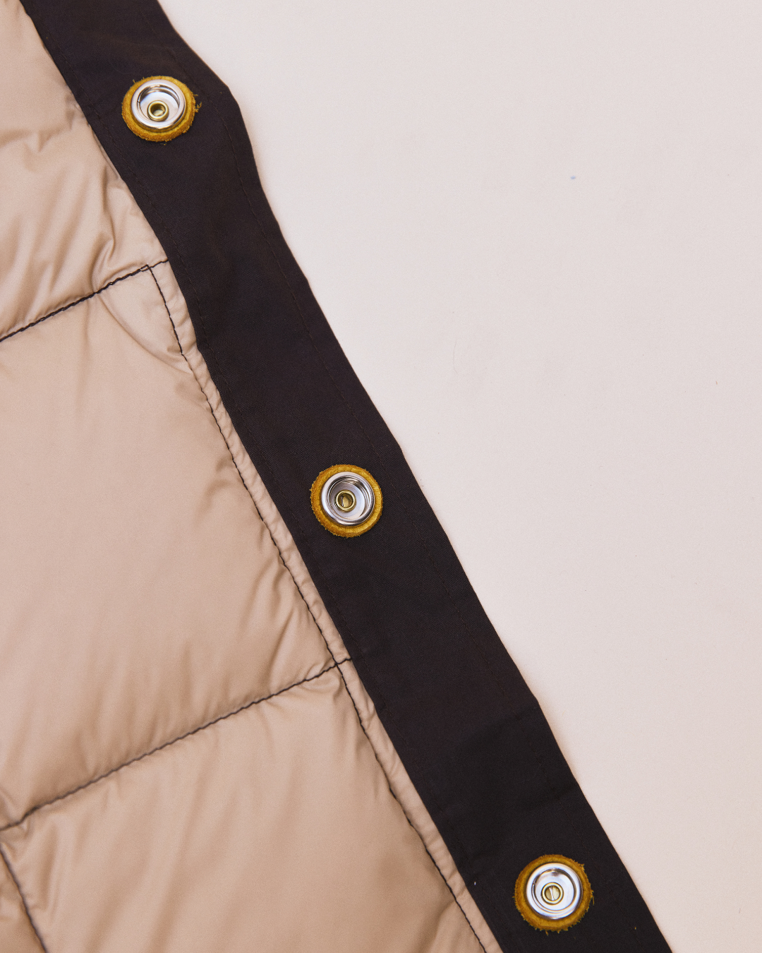 Crescent Down Works x Podium Waxed Down Shirt Vintage Espresso/Putty