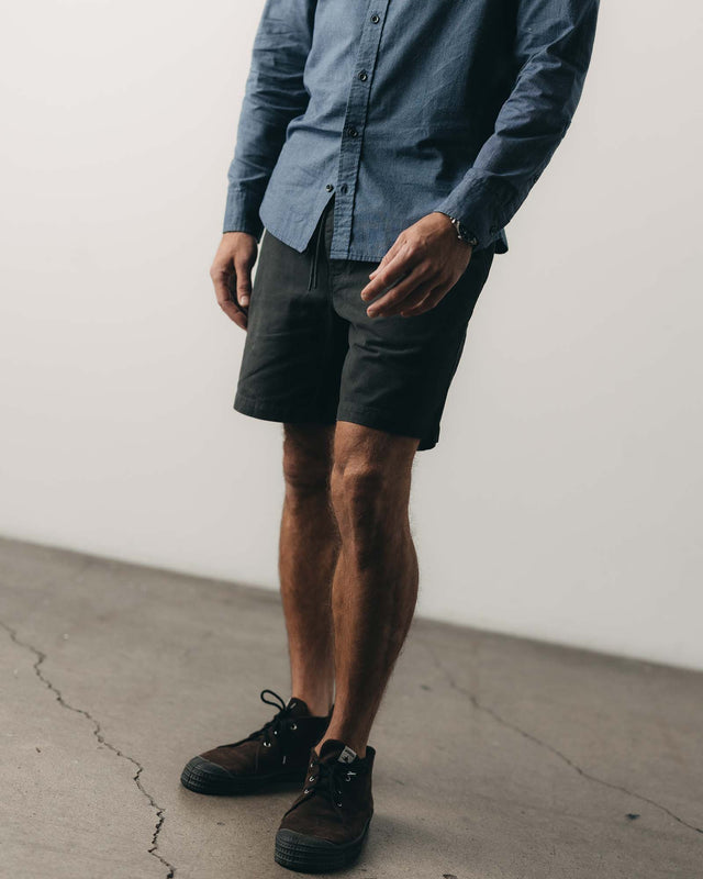 Taylor Stitch The Apres Short in Organic Faded Black Foundation Twill