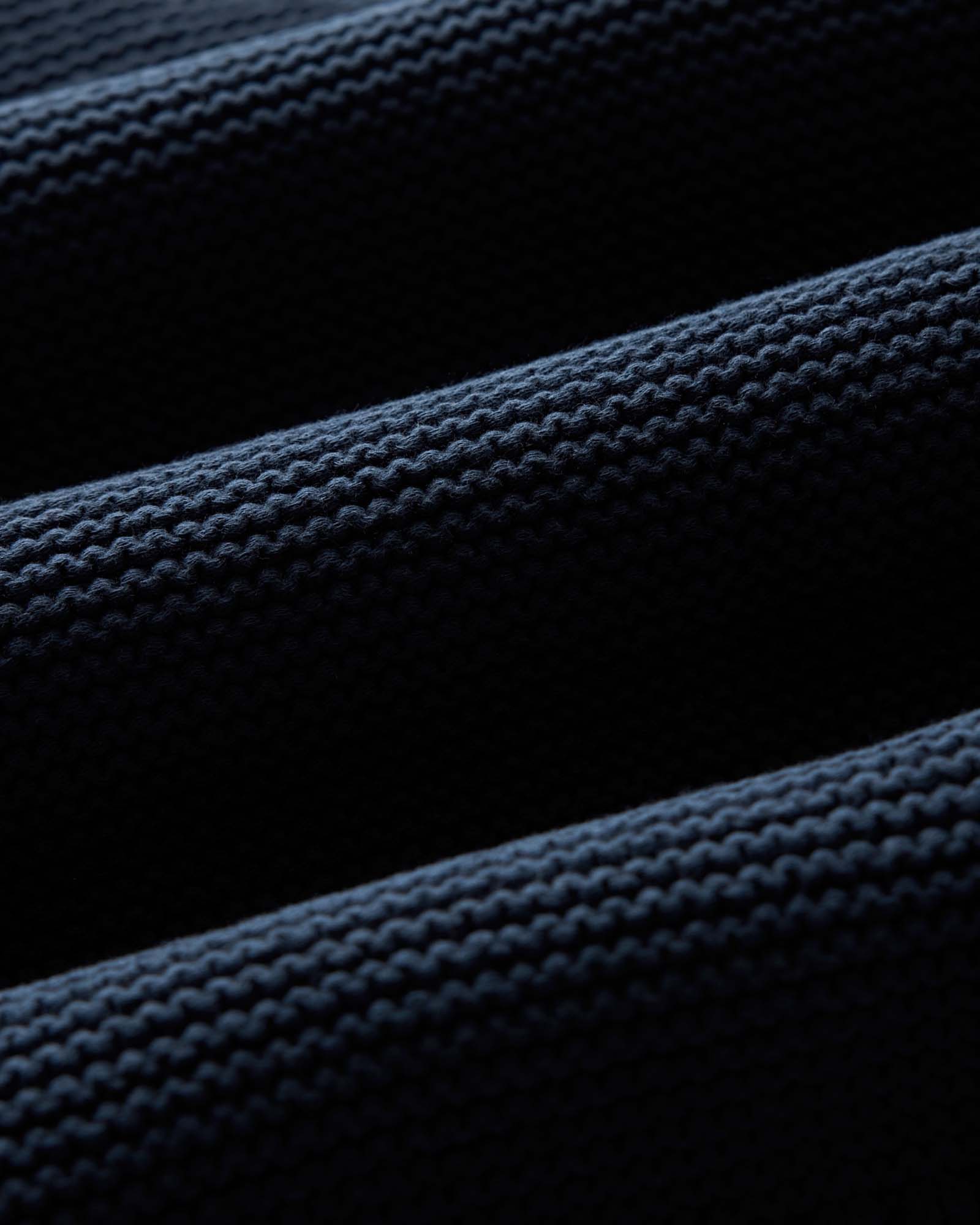 Taylor Stitch The Topsail Sweater in Dark Navy